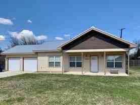 3402 Crystal Cir - Photo 1 of 1