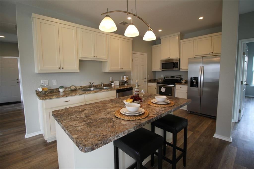 3402 Crystal Cir - Photo 6 of 13