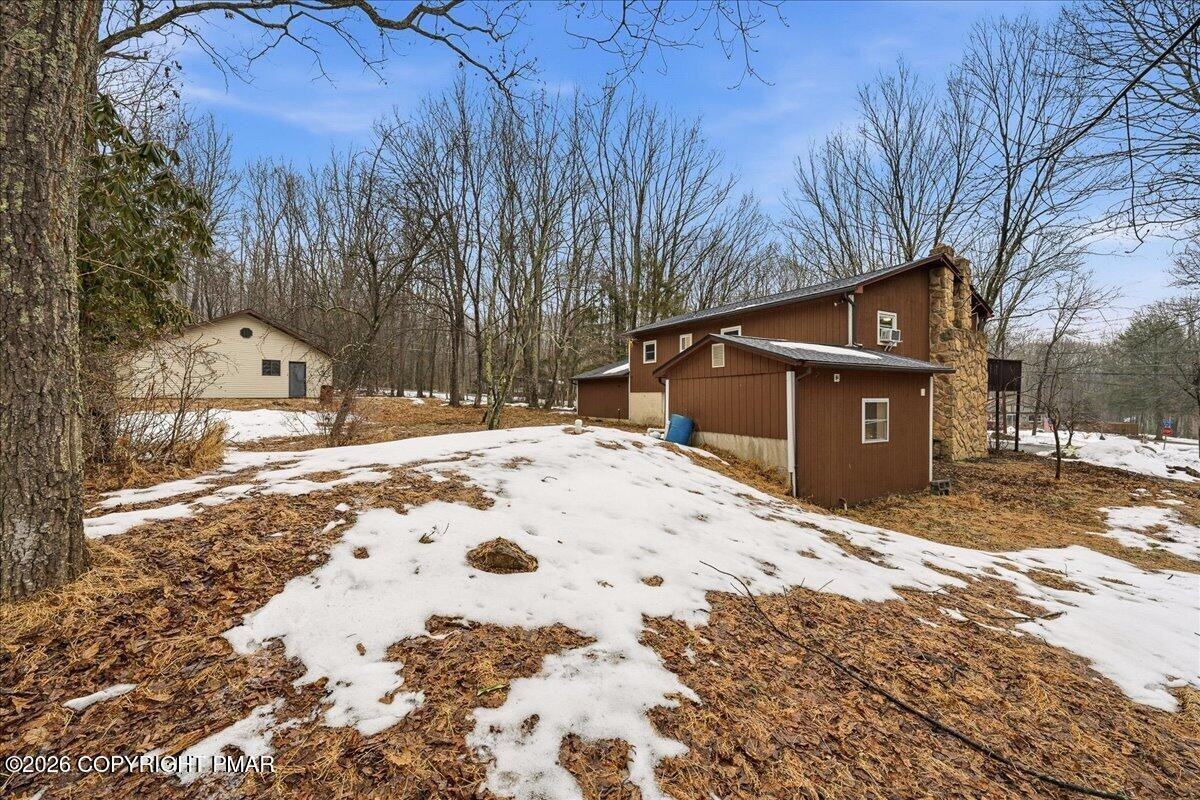 3529 Winding Way - Photo 4 of 38