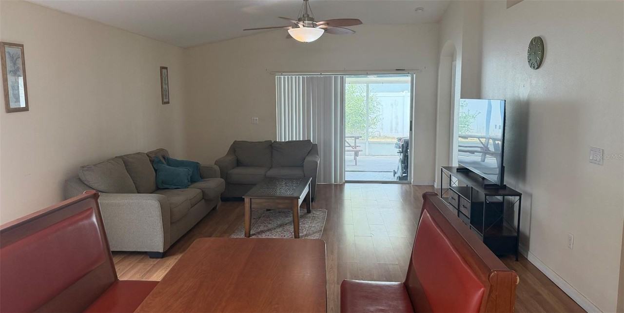 1886 Holton Rd - Photo 3 of 5
