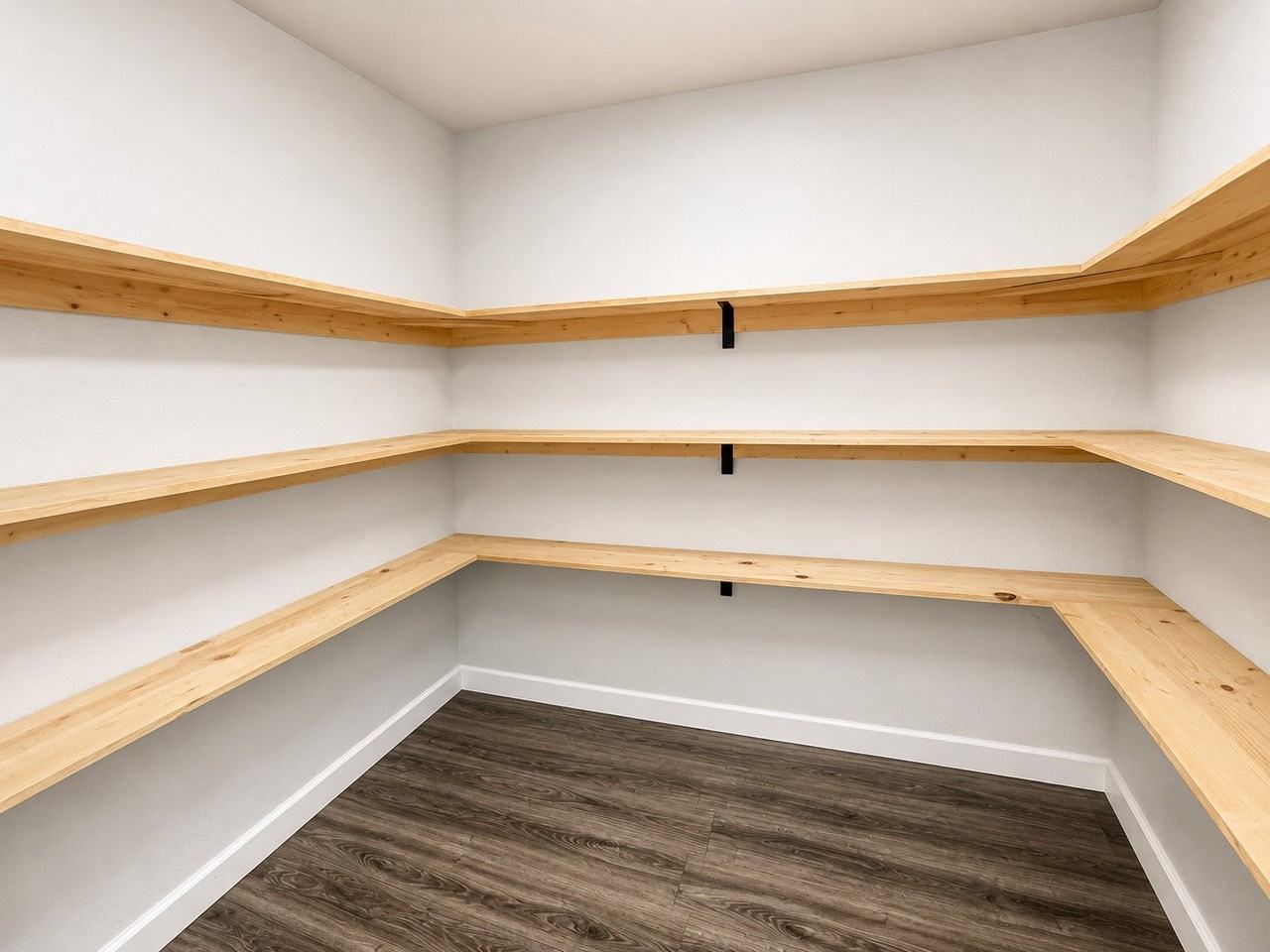 379 Hale Rd - Photo 5 of 26