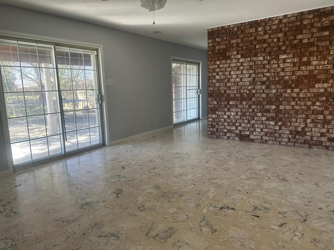 2315 Guerrero St - Photo 7 of 19