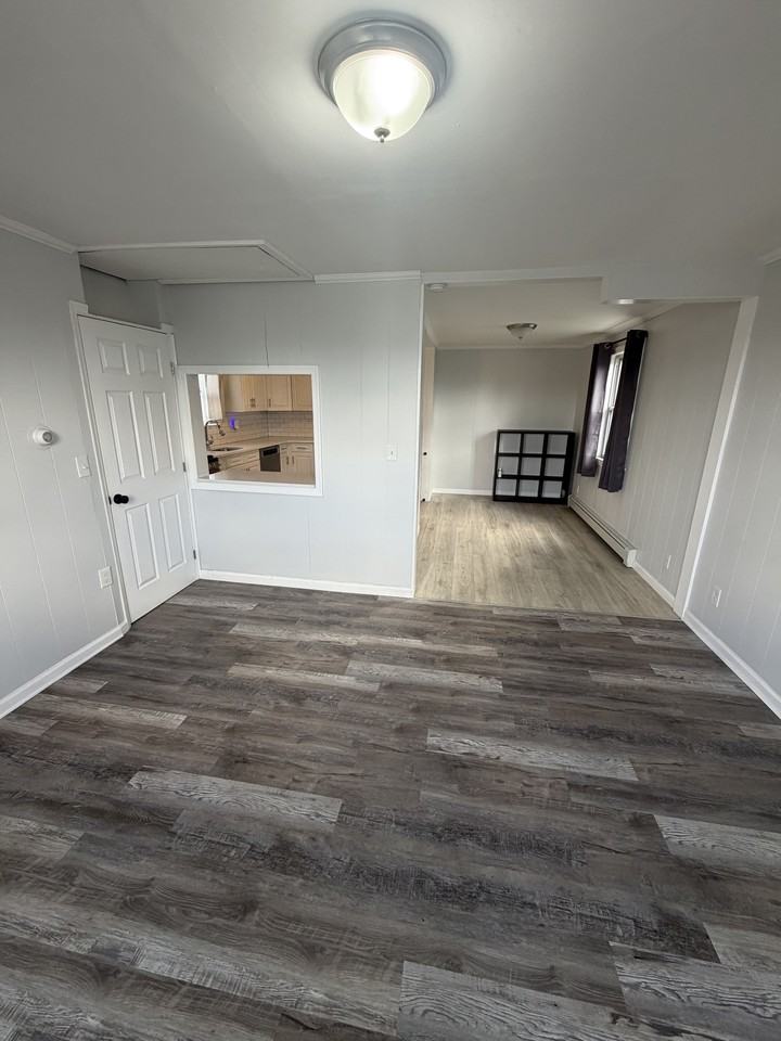 198 Wessington Ave - Photo 3 of 9