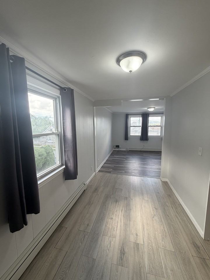 198 Wessington Ave - Photo 5 of 9