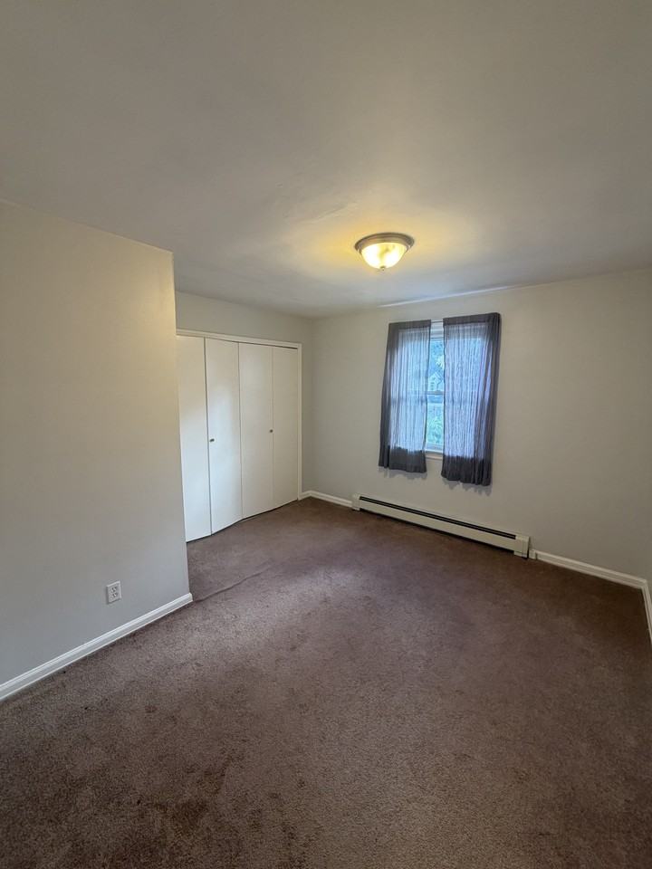 198 Wessington Ave - Photo 7 of 9