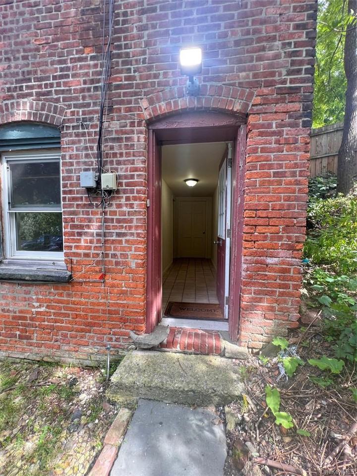 33 E Main St - Photo 4 of 15
