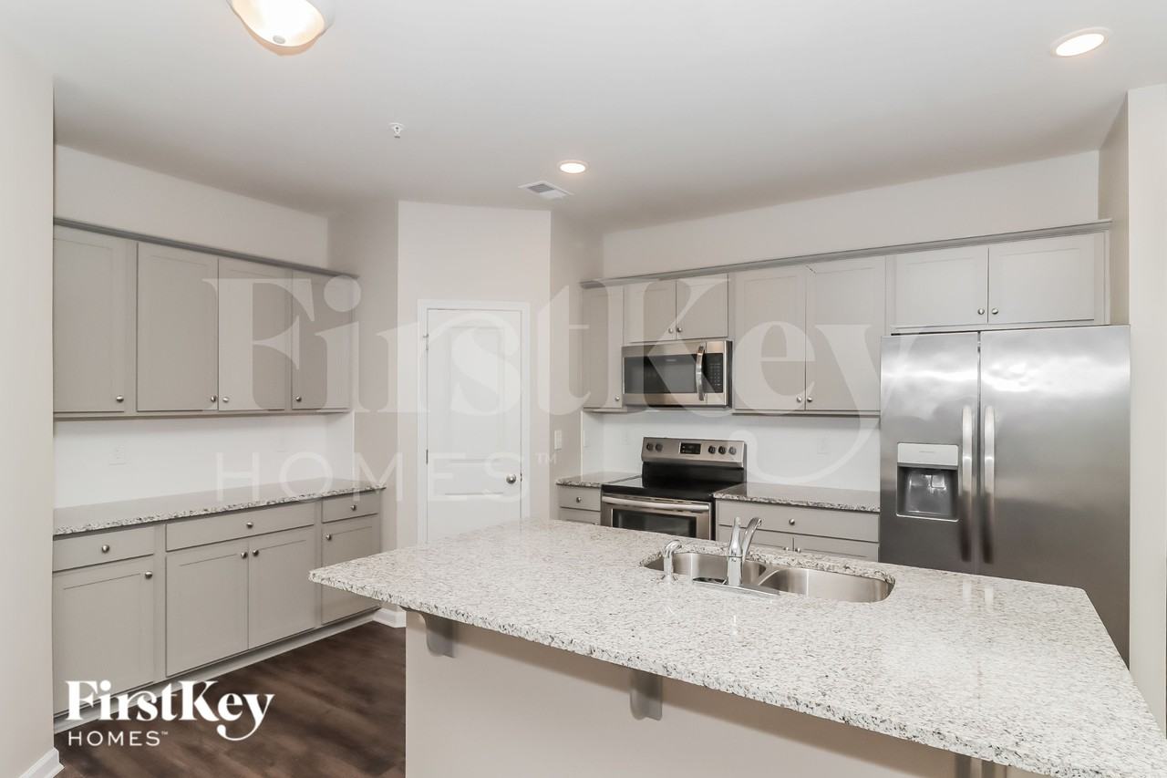 9419 Village View Ct Nw - Photo 6 of 16