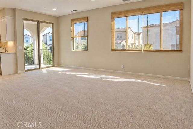 21405 Dahlia Ct - Photo 3 of 25
