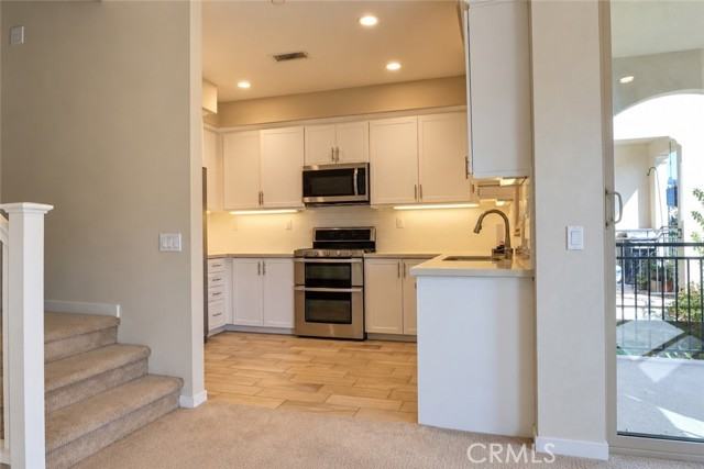 21405 Dahlia Ct - Photo 5 of 25