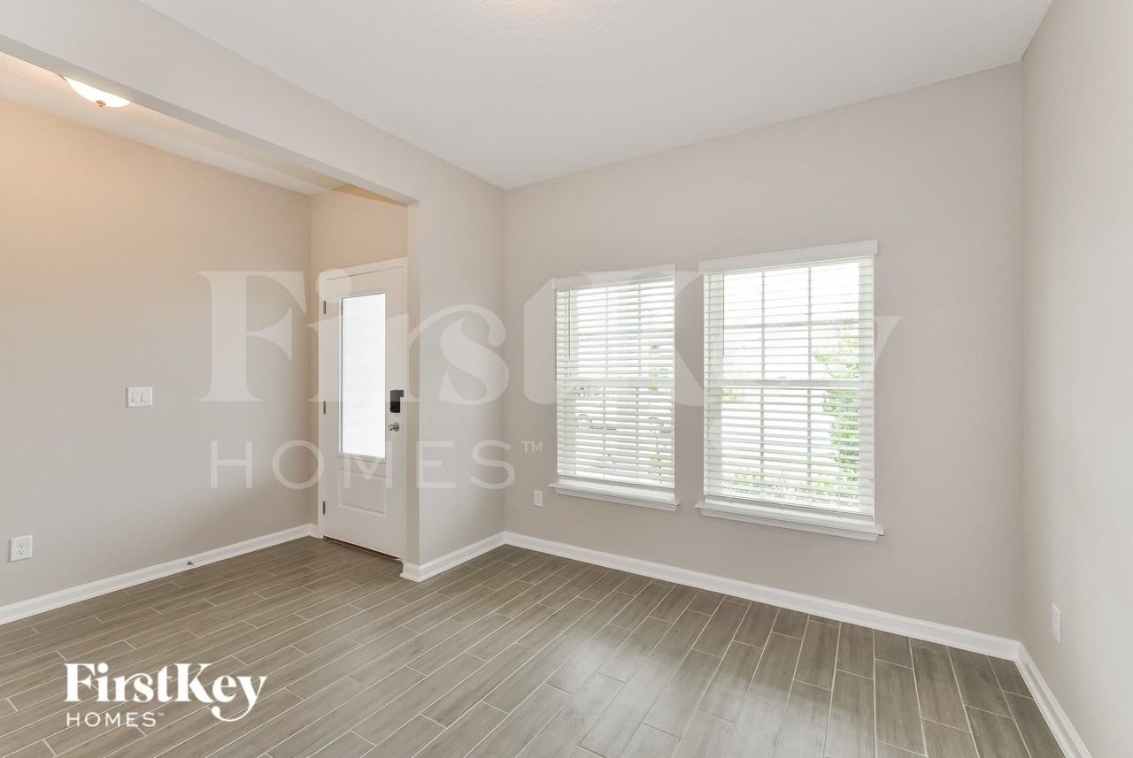 118 Nighthawk Ln - Photo 4 of 17