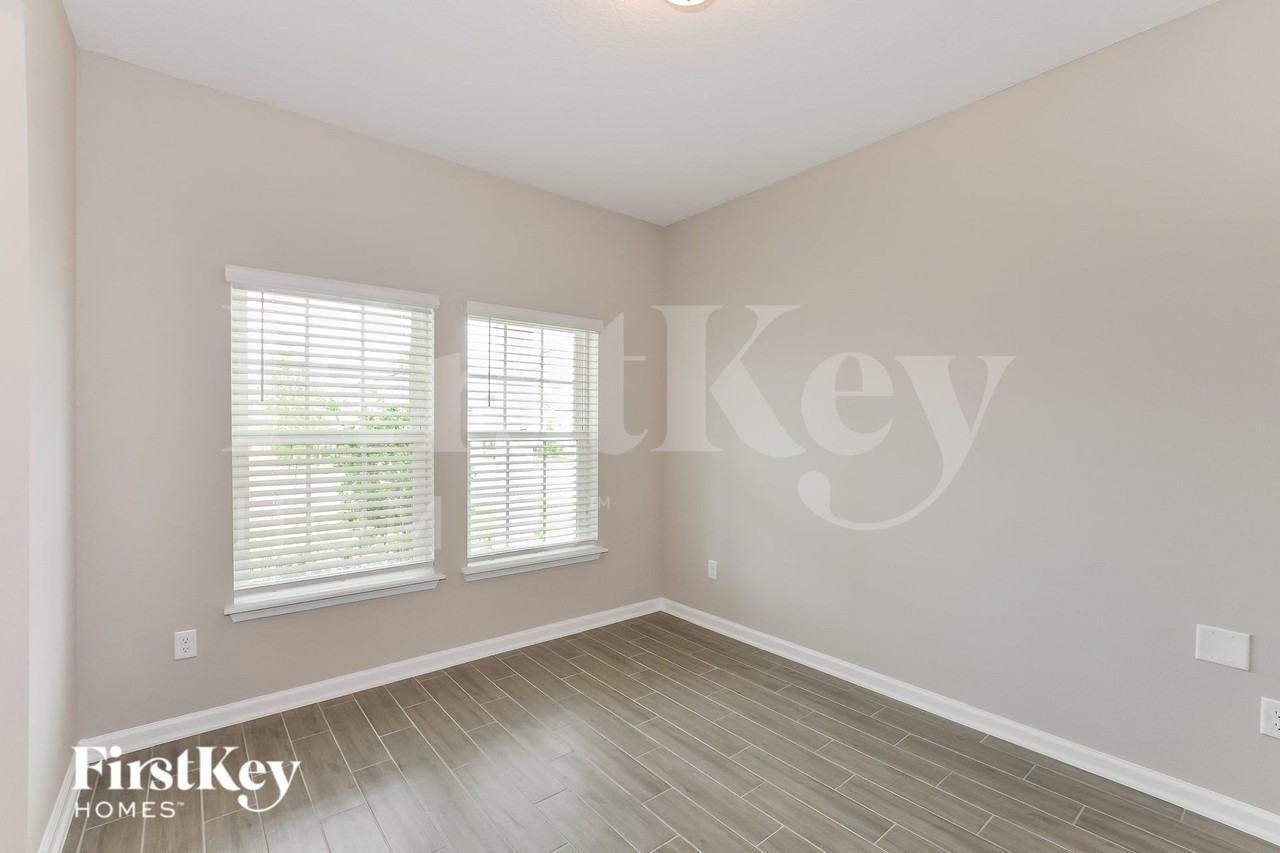 118 Nighthawk Ln - Photo 5 of 17