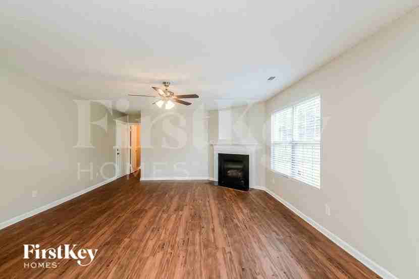 7035 Hill N Dale Dr - Photo 2 of 15