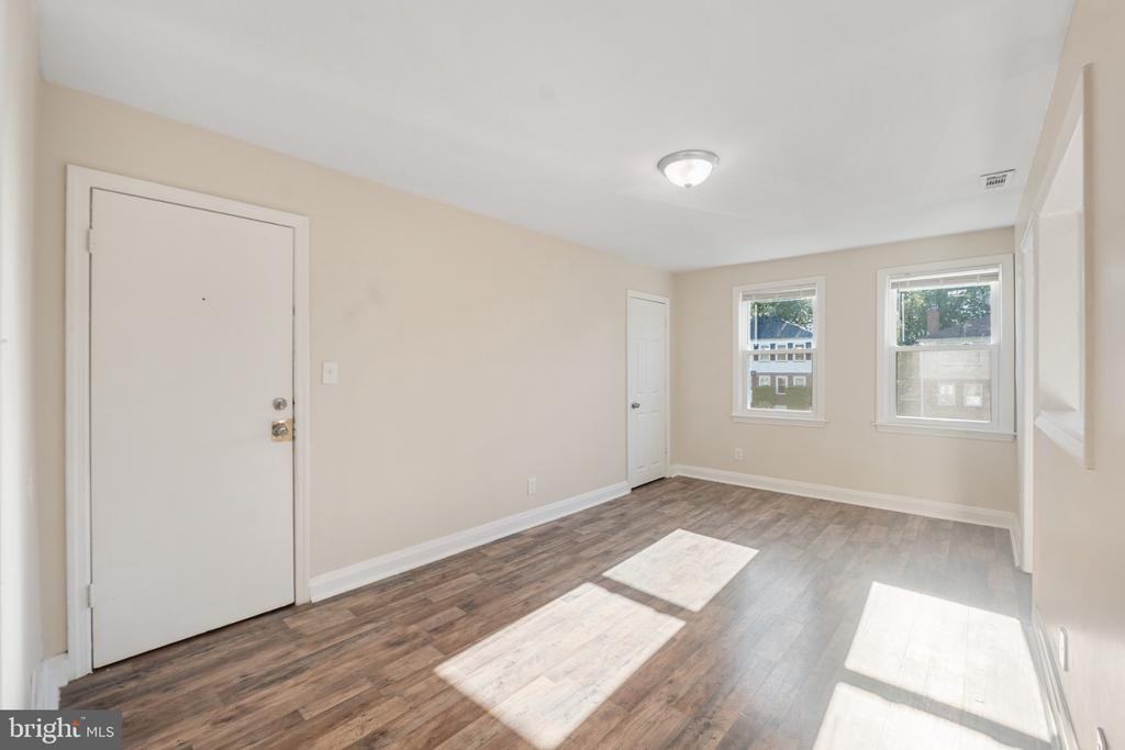 5424 Belle Vista Ave - Photo 4 of 20