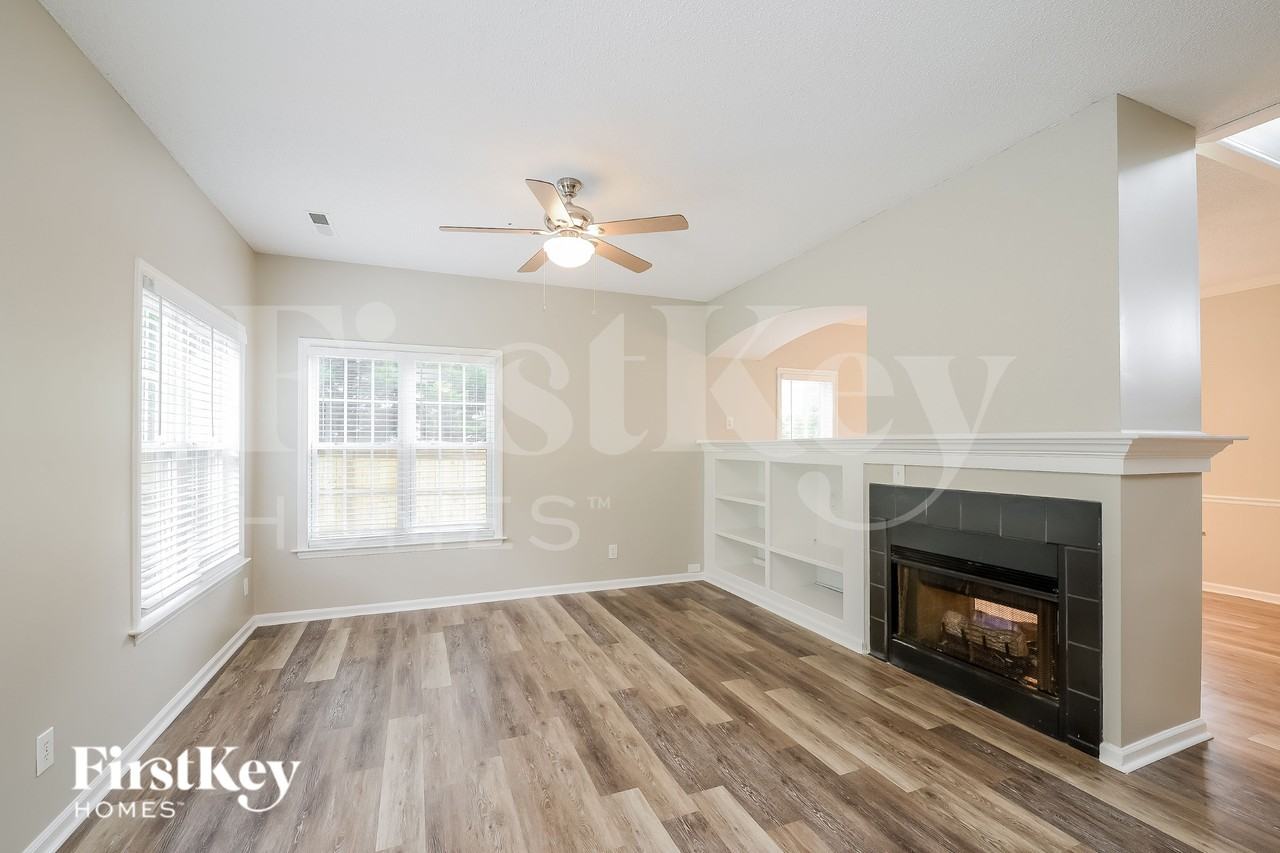 132 Northridge Dr - Photo 4 of 15