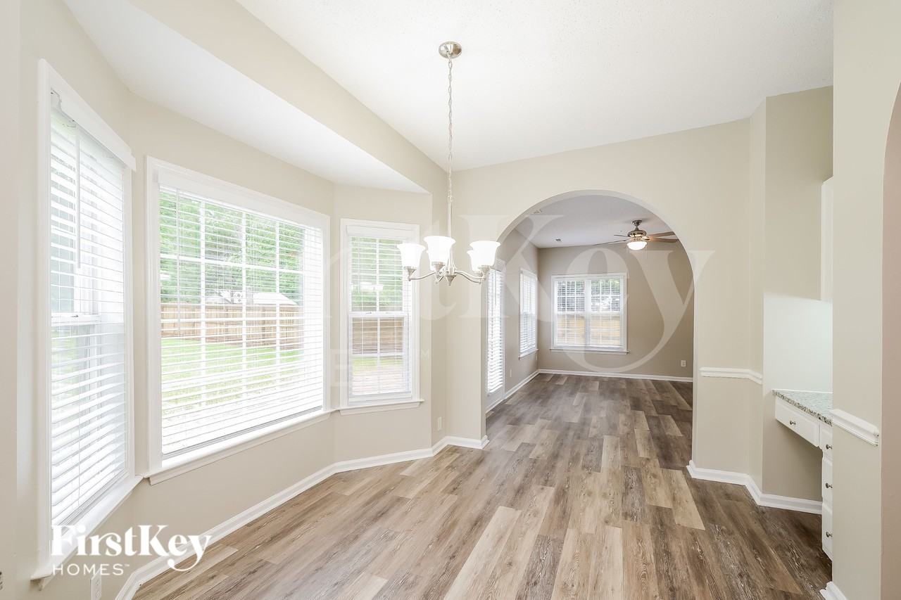 132 Northridge Dr - Photo 5 of 15