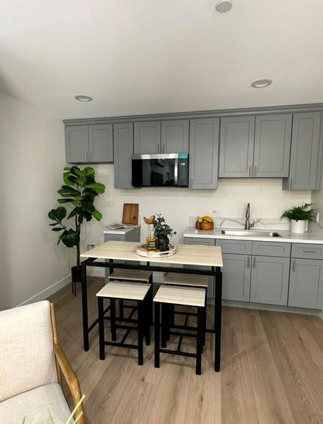 608 S Acacia Ave - Photo 2 of 6