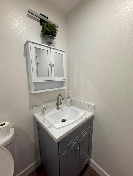 608 S Acacia Ave - Photo 4 of 6