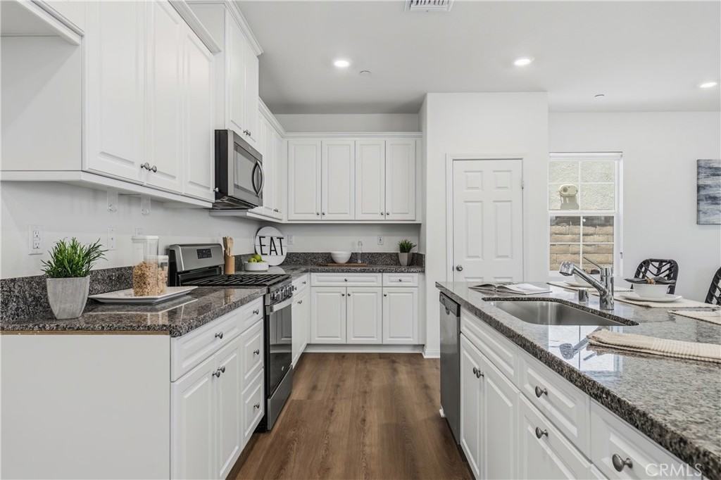 3966 E Catalina St - Photo 7 of 50