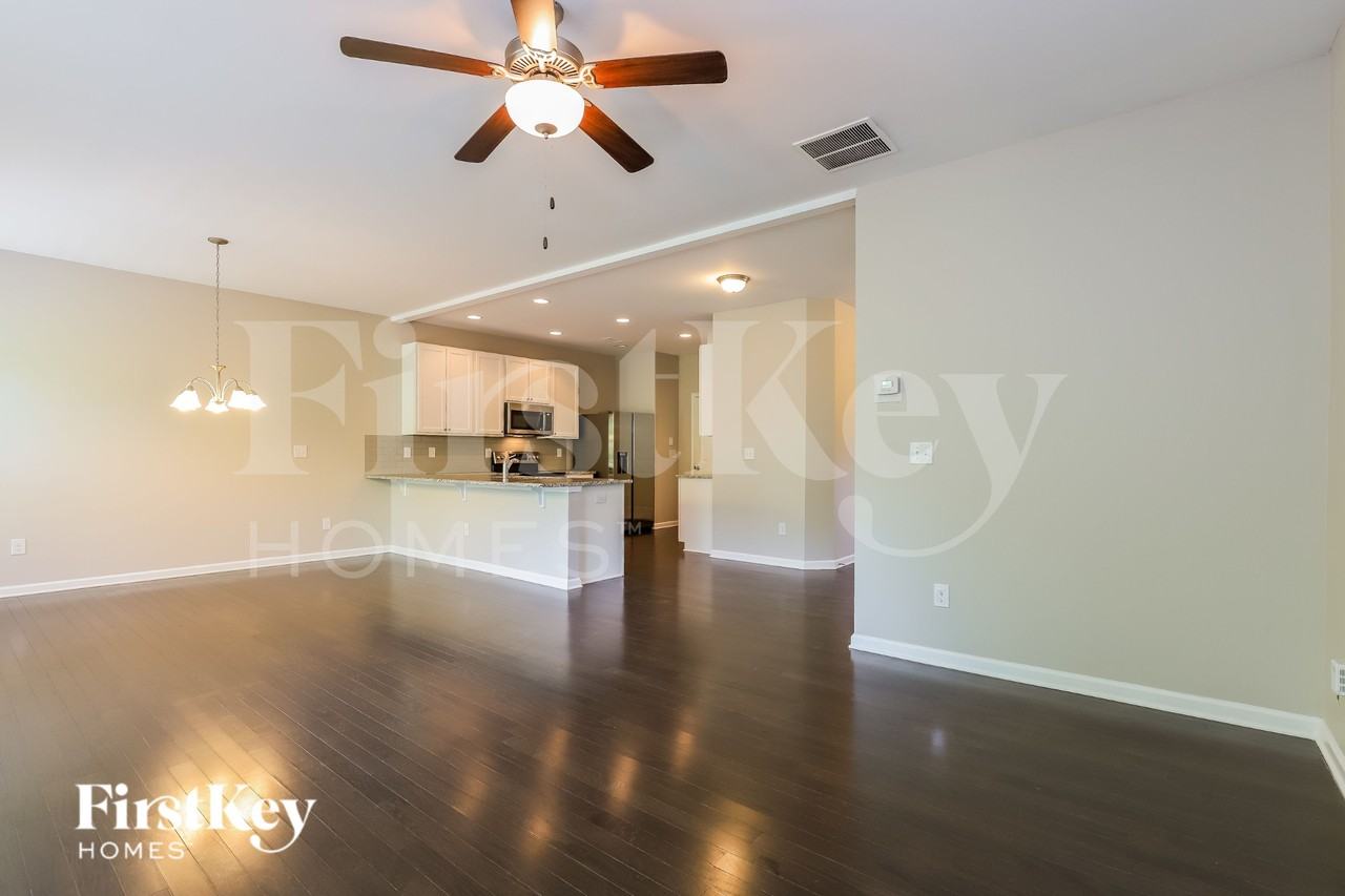 2129 Charcoal Ives Rd - Photo 3 of 15