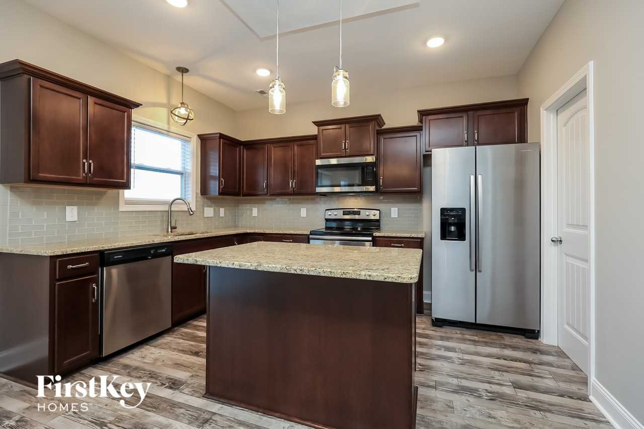 1104 Eagles View Dr - Photo 5 of 15