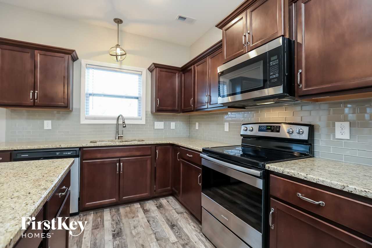 1104 Eagles View Dr - Photo 6 of 15