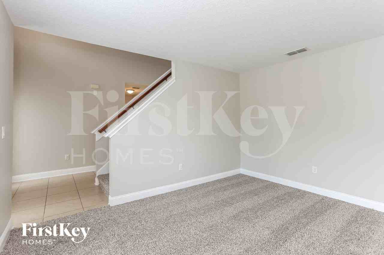13821 Zion Gate Ct - Photo 4 of 15