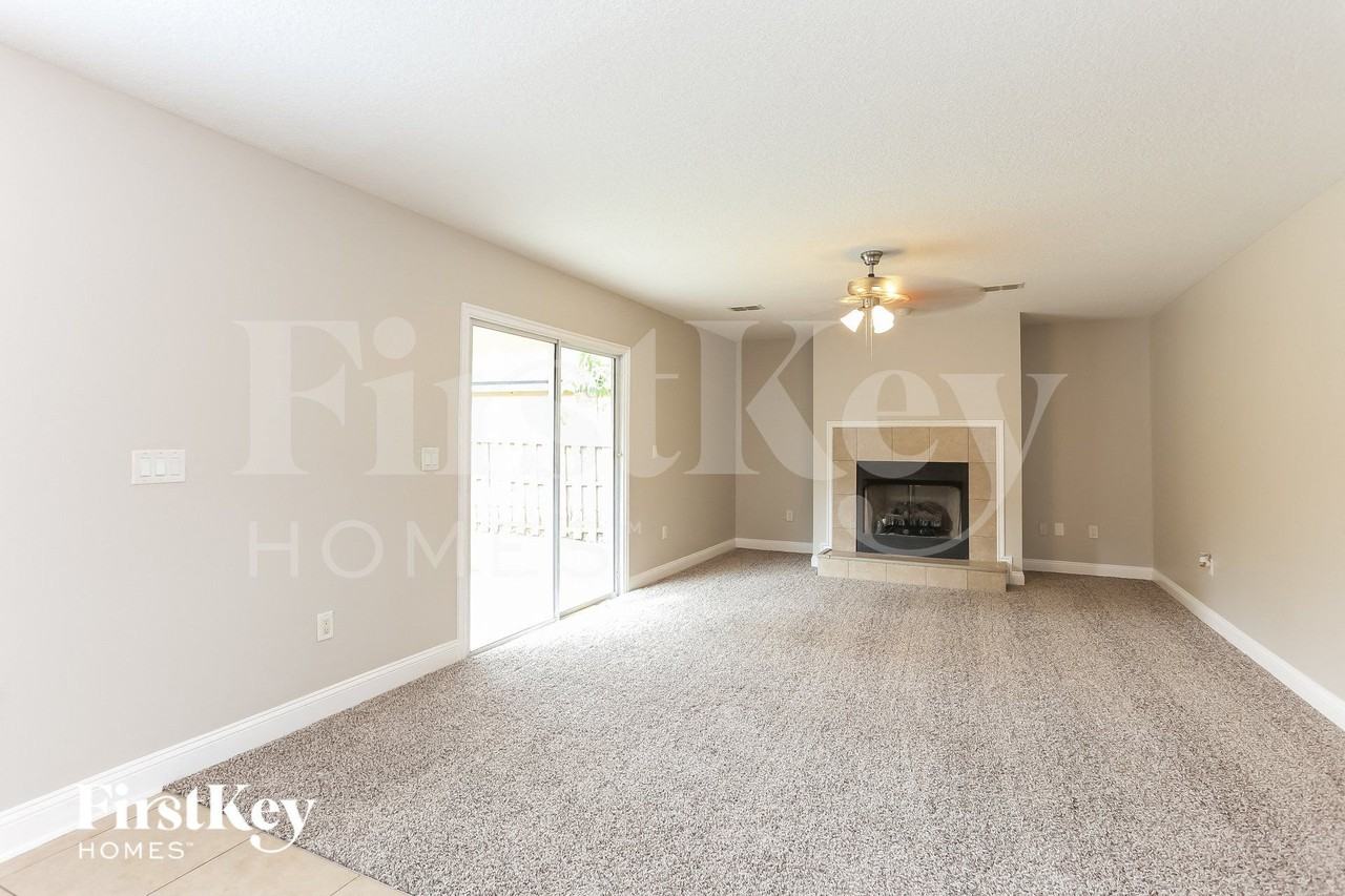 13821 Zion Gate Ct - Photo 5 of 15