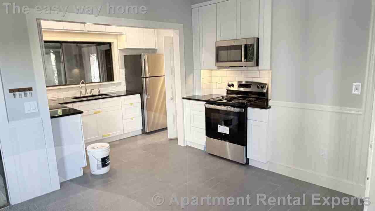 7 Windom St #1