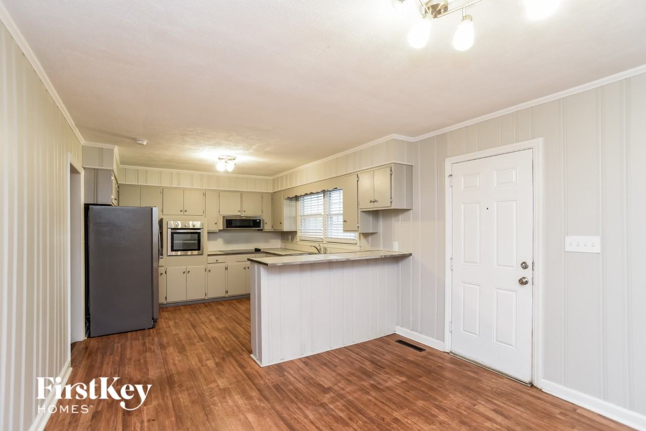 517 Downey Pl - Photo 5 of 15