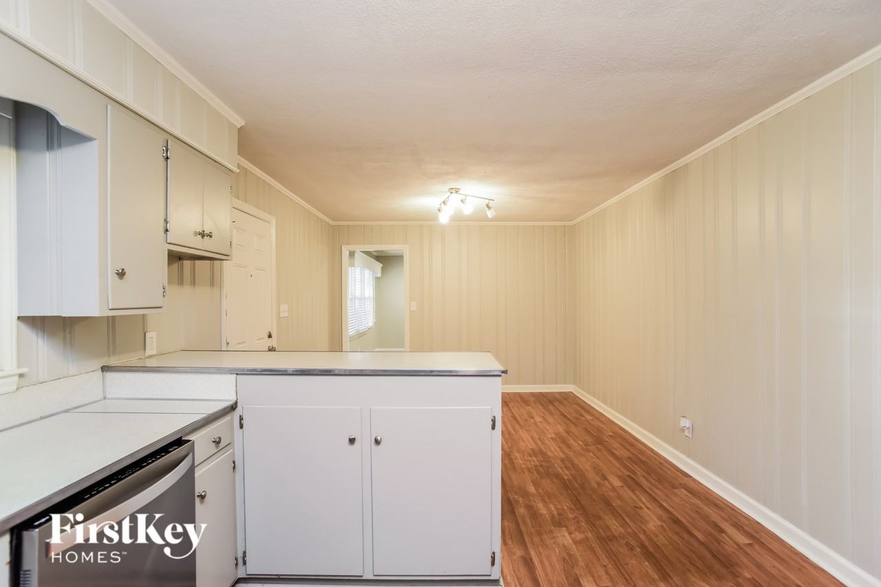 517 Downey Pl - Photo 7 of 15