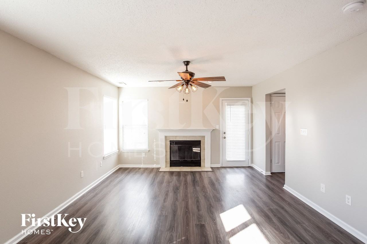 15419 Ten Point Dr - Photo 4 of 15