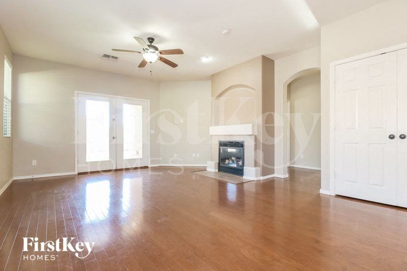 16963 W Windermere Way - Photo 3 of 15