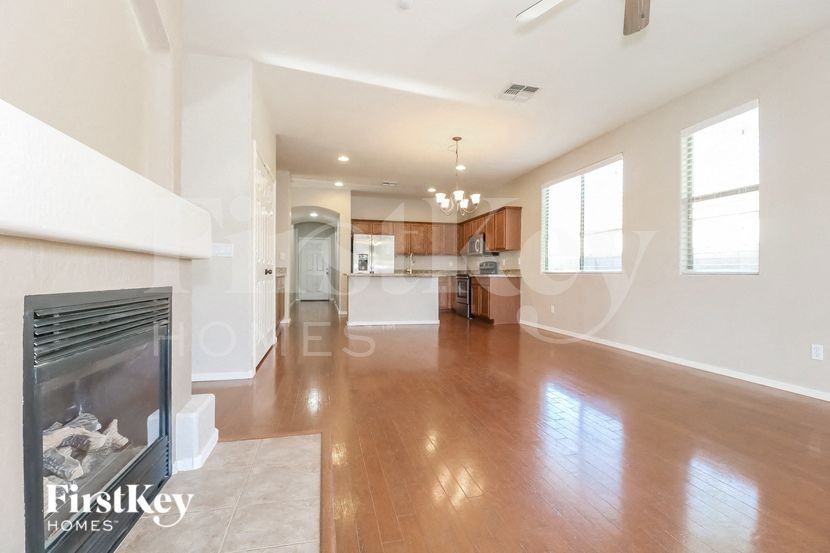 16963 W Windermere Way - Photo 5 of 15