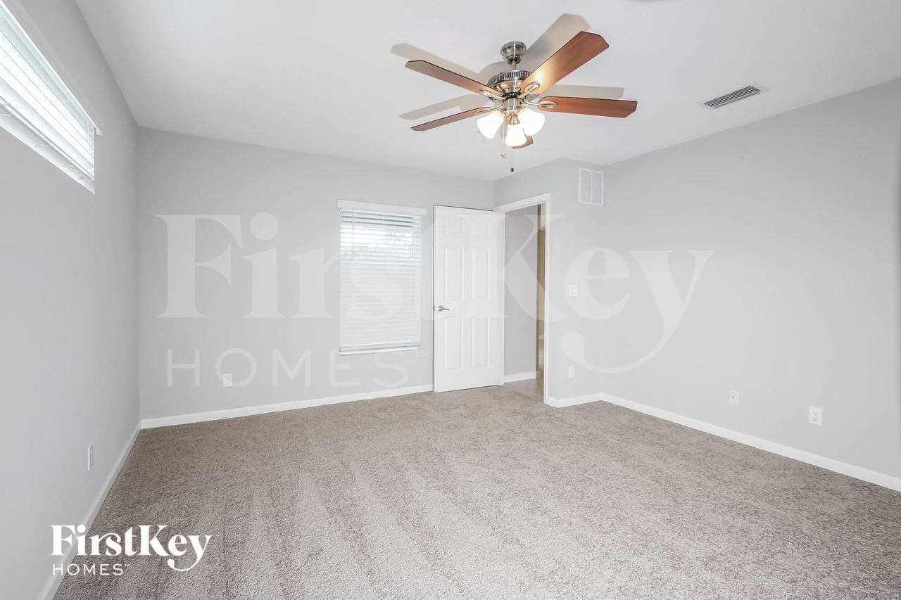 972 Sw Longfellow Rd - Photo 5 of 14