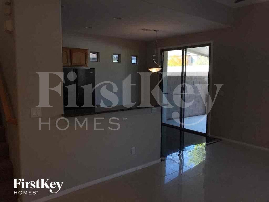 9052 Watermelon Seed Ave - Photo 2 of 20