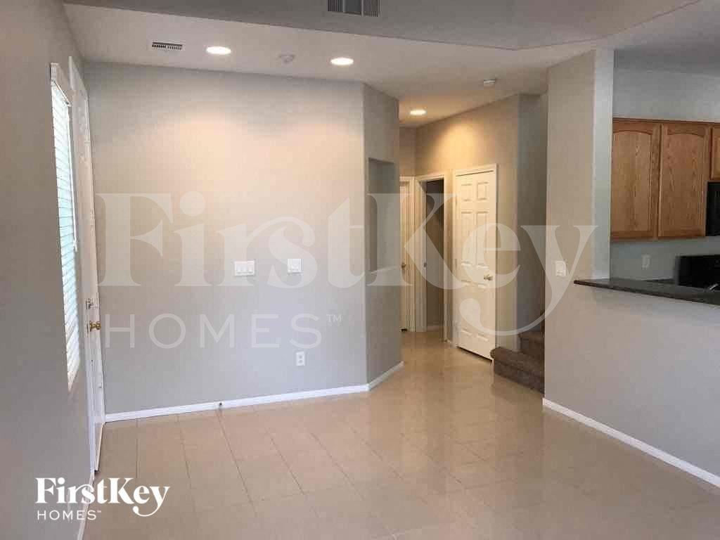 9052 Watermelon Seed Ave - Photo 3 of 20
