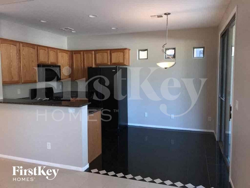 9052 Watermelon Seed Ave - Photo 4 of 20