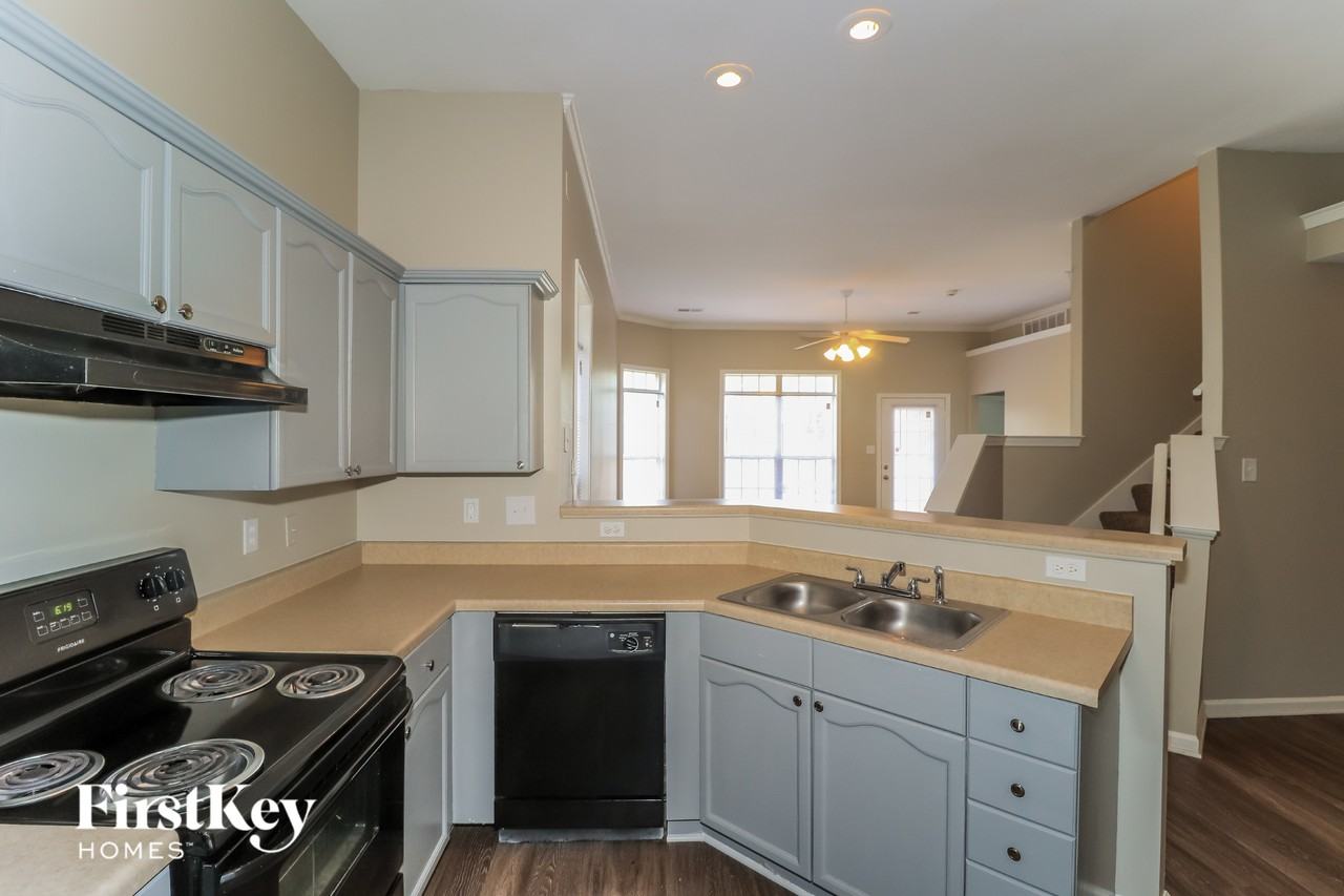 7420 Bakers Glenn Ln - Photo 6 of 15