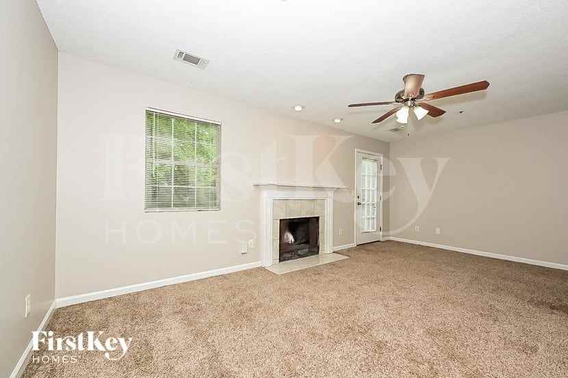 3784 Soapstone Rd - Photo 2 of 15