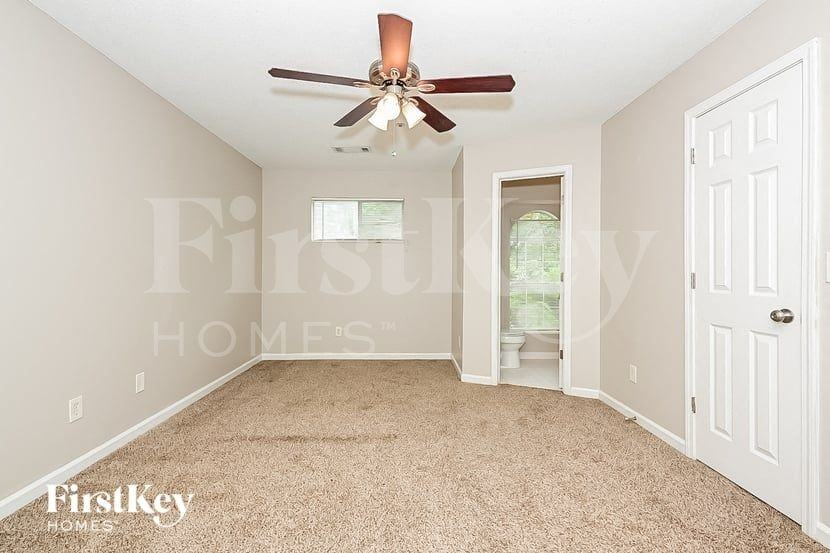 3784 Soapstone Rd - Photo 7 of 15