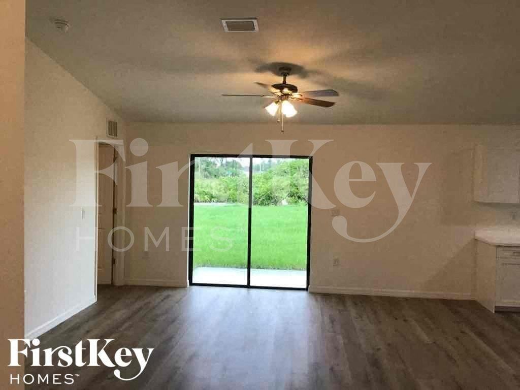 3001 28th St Sw - Photo 3 of 14