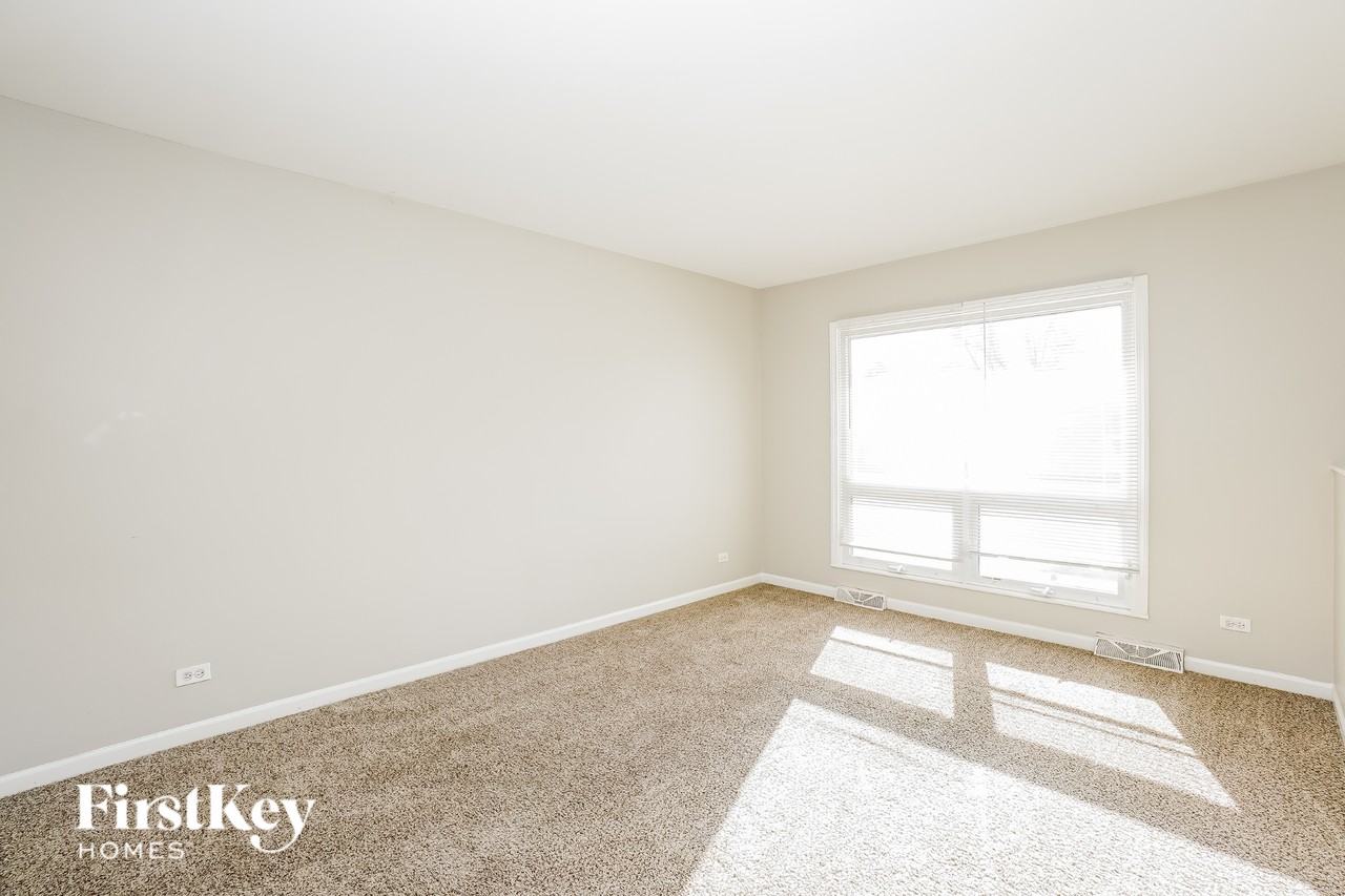 151 E Mulberry Dr - Photo 3 of 16