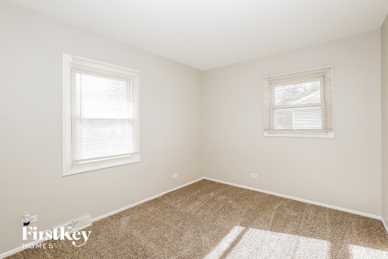 151 E Mulberry Dr - Photo 7 of 16