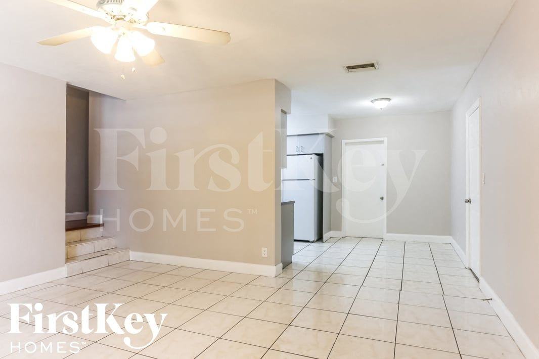 1251 Swave - Photo 3 of 16