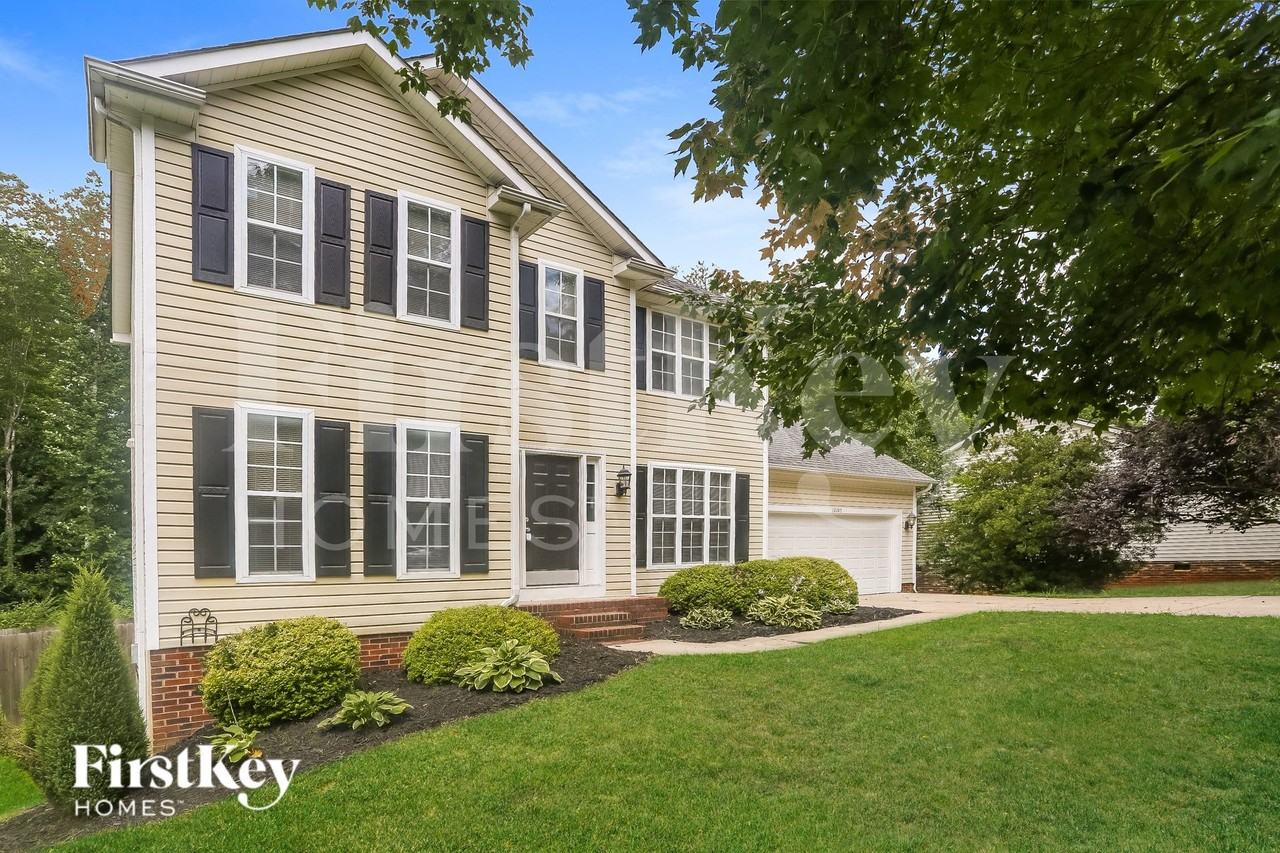 12105 Meadow Post Ln - Photo 4 of 16