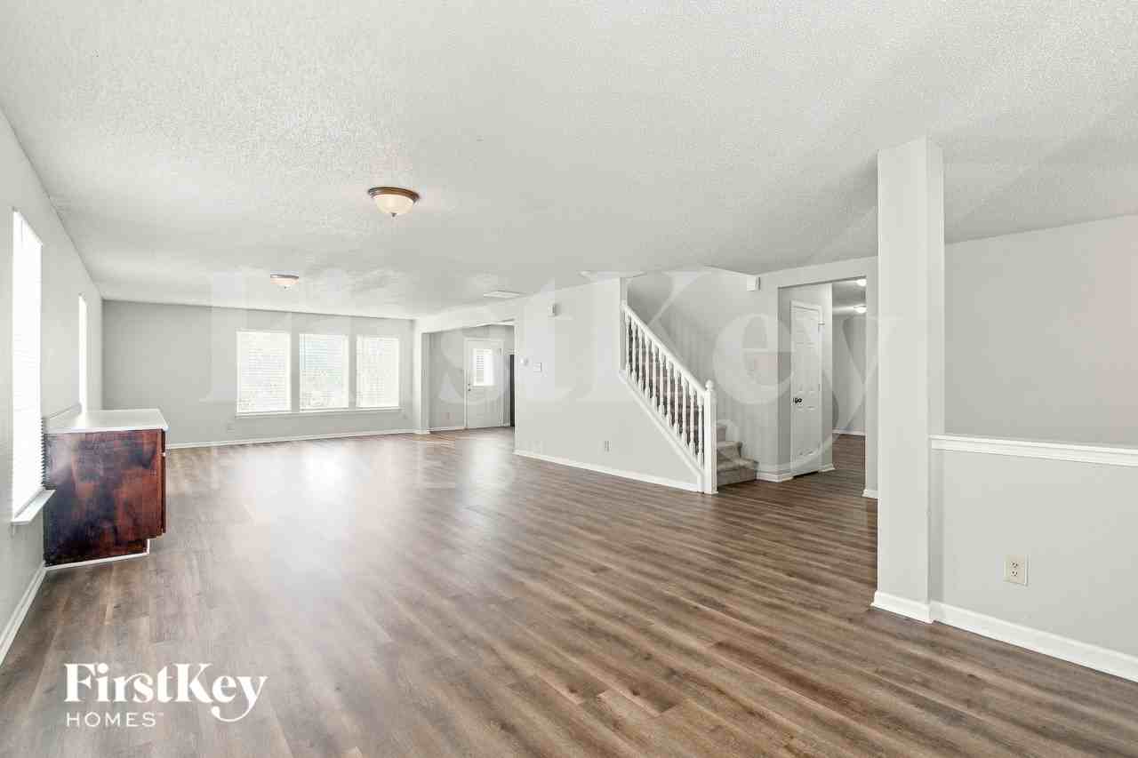 1078 Millstone Ct - Photo 3 of 16