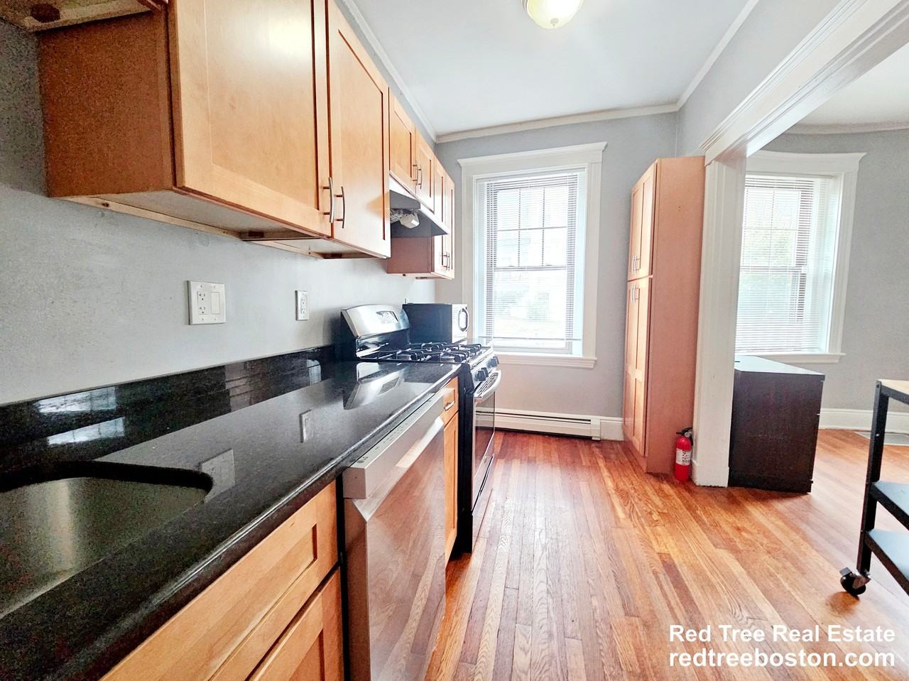 48 Englewood Ave #1 - Photo 2 of 25