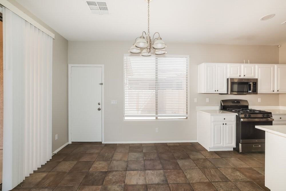 2520 W Old Paint Trl - Photo 6 of 17