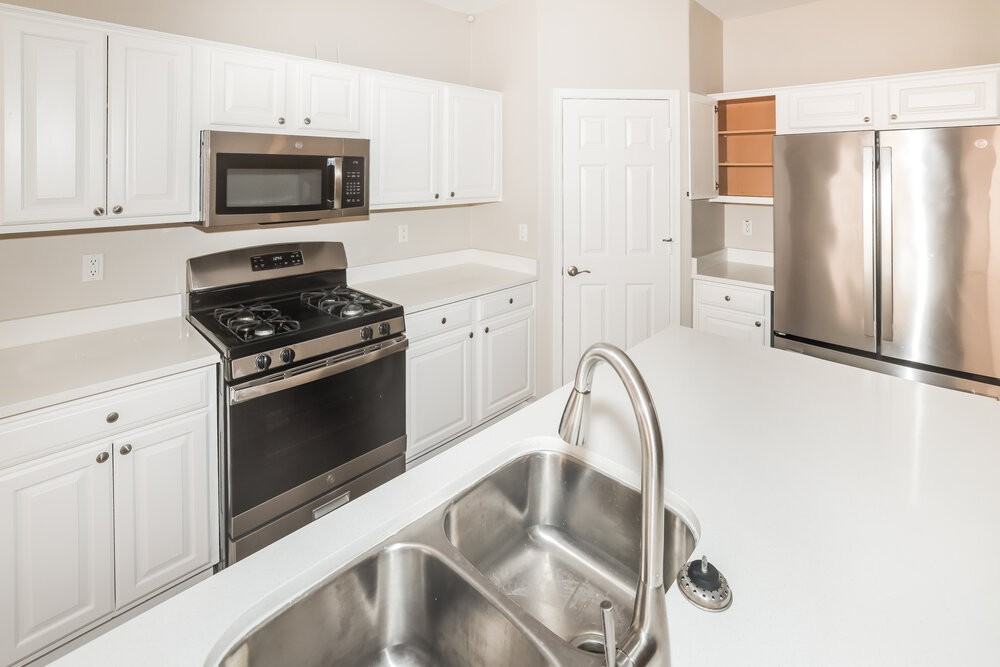 2520 W Old Paint Trl - Photo 7 of 17