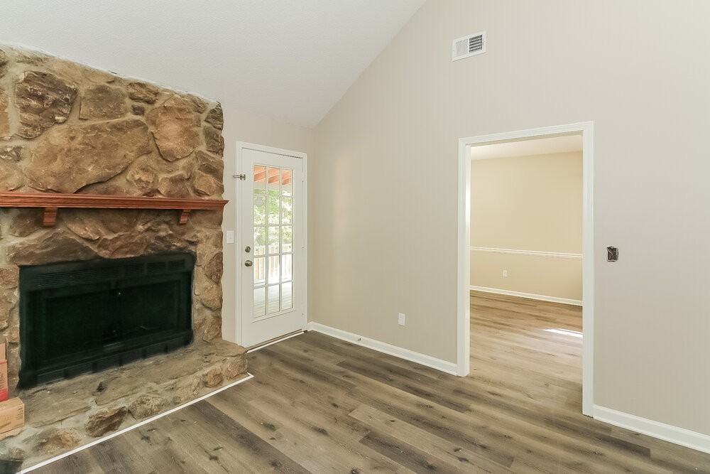 93 Cardinal Ln - Photo 3 of 16